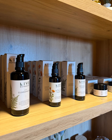 <strong>Welcome to Of Earth Skin Studio</strong>
